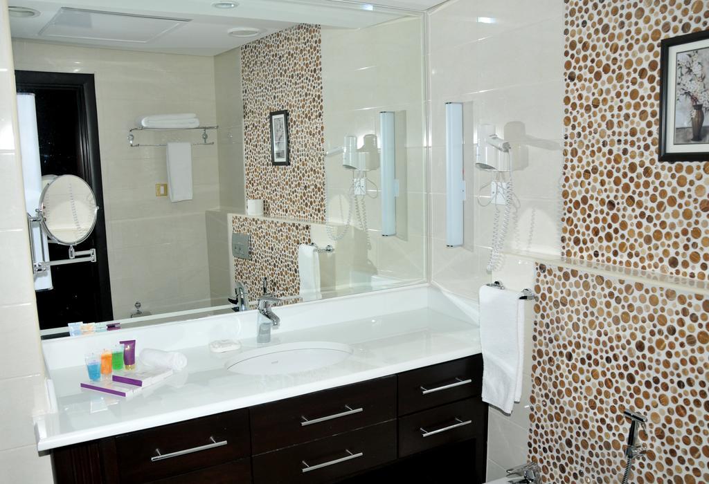 Al Bastaki International Hotel Кувейт Екстериор снимка